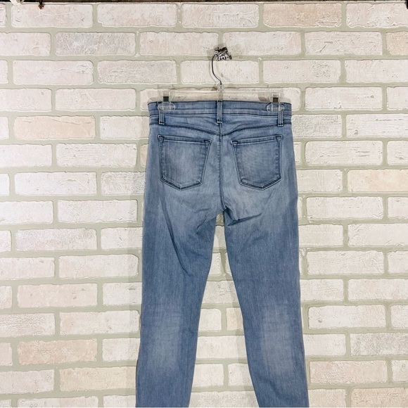 J Brand Capri Skinny Jeans in Strobe Wash Size 25 - Picture 8 of 12